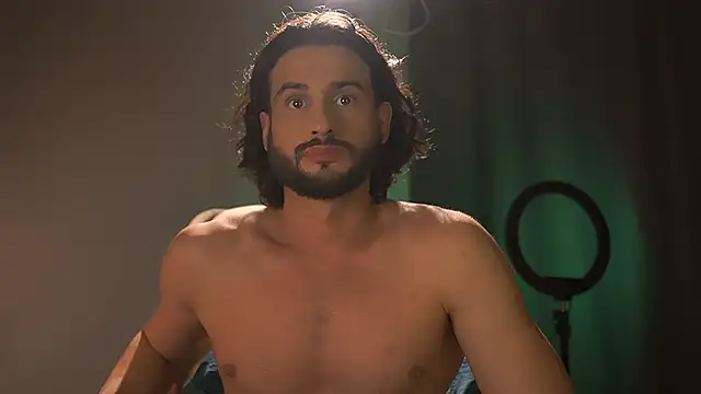 Snapshot of Keen___Luckystrike chatting on 10-04-25, 01:31 Keen Luckystrike online show from 10-04-25, 01:31