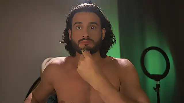 Snapshot of Keen___Luckystrike chatting on 10-11-25, 03:54 Keen Luckystrike online show from 10-11-25, 03:54