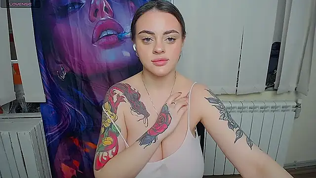 Lilia Moon online show from 03-26-26, 10:54
