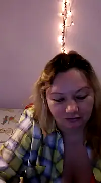 Snapshot of Lusi-777 chatting on 12-09-24, 01:45 Lusi-777 online show from 12-09-24, 01:45