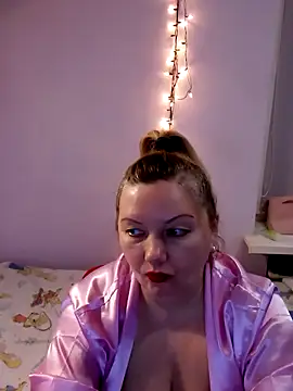Snapshot of Lusi-777 chatting on 12-18-24, 04:39 Lusi-777 online show from 12-18-24, 04:39