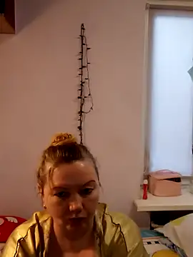 Snapshot of Lusi-777 chatting on 01-09-25, 10:41 Lusi-777 online show from 01-09-25, 10:41