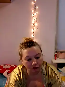 Snapshot of Lusi-777 chatting on 01-09-25, 01:45 Lusi-777 online show from 01-09-25, 01:45
