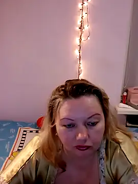 Snapshot of Lusi-777 chatting on 01-09-25, 04:49 Lusi-777 online show from 01-09-25, 04:49