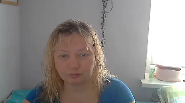 Snapshot of Lusi-777 chatting on 02-19-25, 09:50 Lusi-777 online show from 02-19-25, 09:50