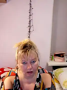 Snapshot of Lusi-777 chatting on 02-20-25, 03:30 Lusi-777 online show from 02-20-25, 03:30