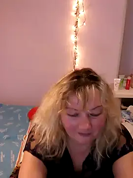 Snapshot of Lusi-777 chatting on 02-25-25, 05:04 Lusi-777 online show from 02-25-25, 05:04