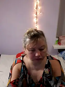 Snapshot of Lusi-777 chatting on 03-21-25, 05:23 Lusi-777 online show from 03-21-25, 05:23