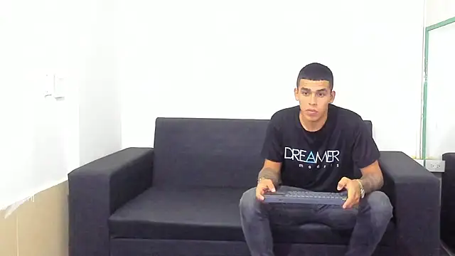 yeckodream online show from 03-18-25, 04:04