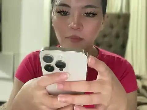 Lilly cruz online show from 05-05-26, 12:13