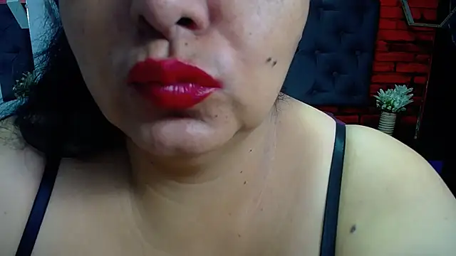 Snapshot of TistMature chatting on 01-21-25, 01:22 TistMature online show from 01-21-25, 01:22
