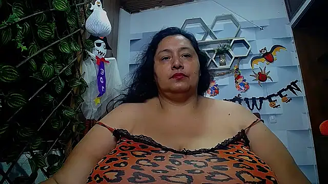 Snapshot of TistMature chatting on 10-20-25, 01:11 TistMature online show from 10-20-25, 01:11