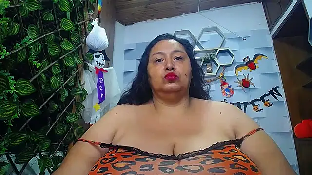 Snapshot of TistMature chatting on 10-23-25, 01:10 TistMature online show from 10-23-25, 01:10