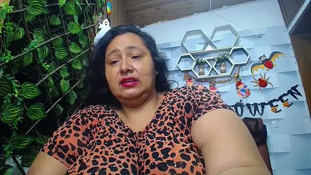 Snapshot of TistMature chatting on 10-27-25, 01:37 TistMature online show from 10-27-25, 01:37