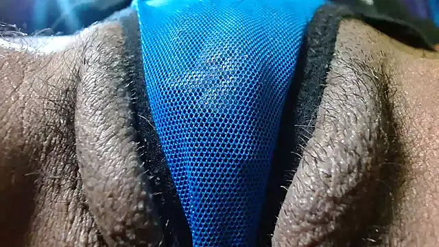 Snapshot of bethanywilson_23 chatting on 11-01-25, 01:46 bethanywilson 23 online show from 11-01-25, 01:46