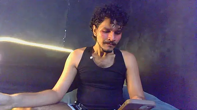 Snapshot of die_mond chatting on 02-28-26, 08:43 die mond online show from 02-28-26, 08:43