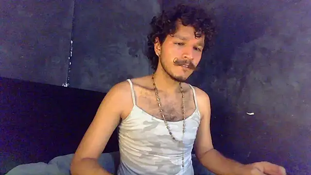 Snapshot of die_mond chatting on 05-12-26, 03:31 die mond online show from 05-12-26, 03:31