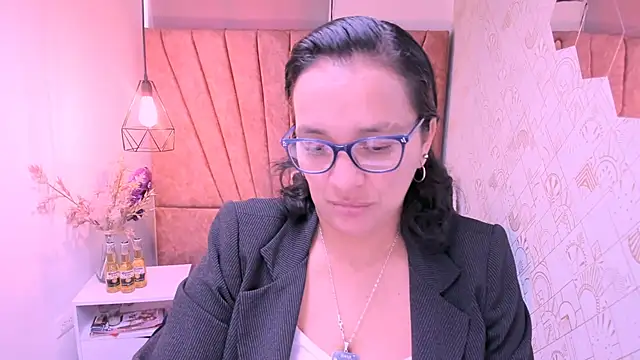 MarilynMiilf  online show from 09-08-25, 07:13