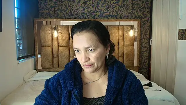 Snapshot of MarilynMiilf_ chatting on 06-10-26, 07:35 MarilynMiilf online show from 06-10-26, 07:35