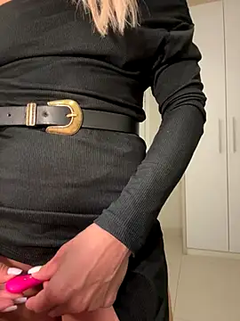 AliceStone19 online show from 10-17-25, 05:04