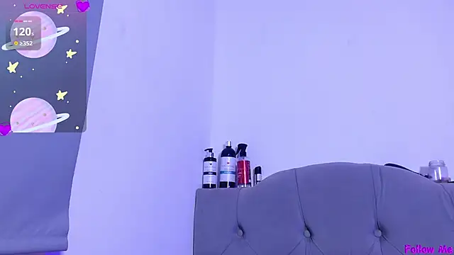 Snapshot of Red-moon1 chatting on 03-21-25, 05:23 Red-moon1 online show from 03-21-25, 05:23