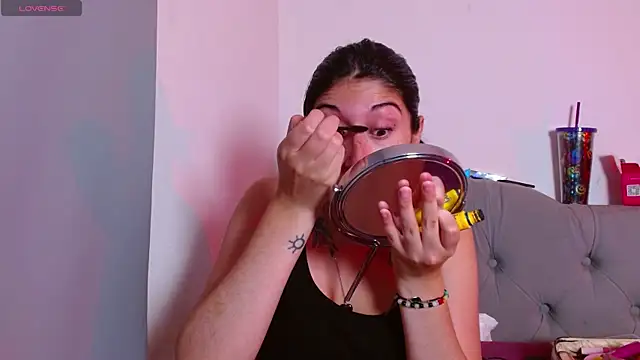 Red-moon1 online show from 11-28-25, 04:59