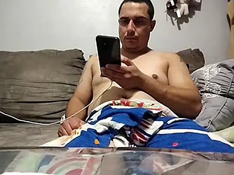Snapshot of thickcocklatino chatting on 10-25-25, 12:29 thickcocklatino online show from 10-25-25, 12:29