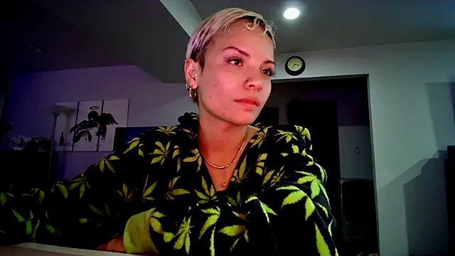 Snapshot of forbidden_lust2 chatting on 10-11-25, 08:35 forbidden lust2 online show from 10-11-25, 08:35