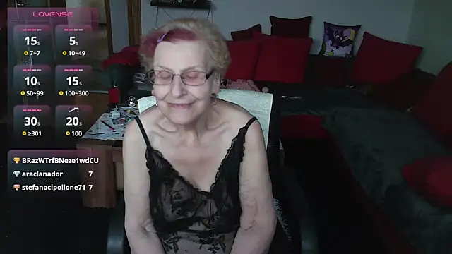 HeisseomaOriginal online show from 01-17-25, 02:28