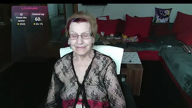 Snapshot of HeisseomaOriginal chatting on 03-25-26, 08:20 HeisseomaOriginal online show from 03-25-26, 08:20