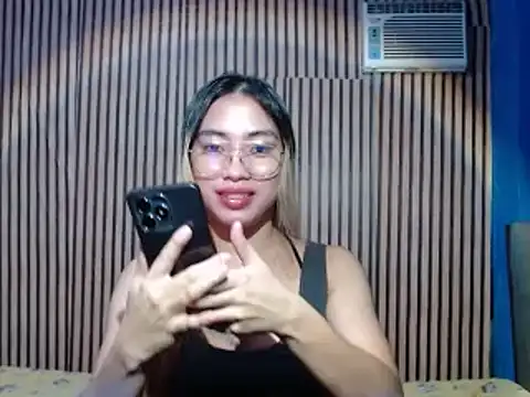 ladybigmeatXX online show from 12-13-24, 07:25