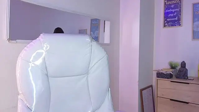 bluee hazell online show from 03-13-26, 11:50