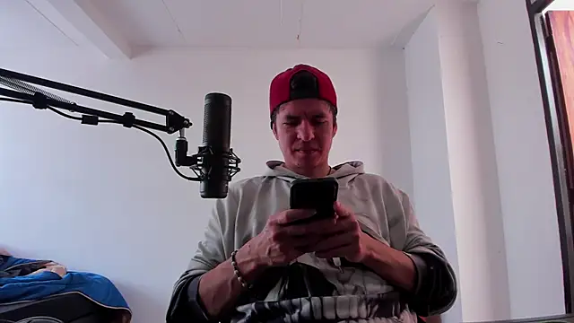 Headhunterdz online show from 06-24-26, 04:39