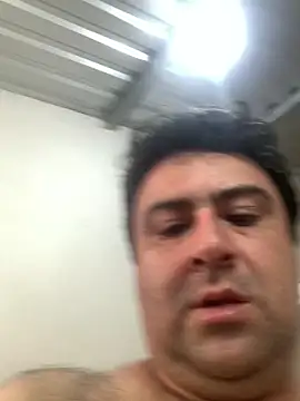 EmilianoGt online show from 10-20-25, 07:47