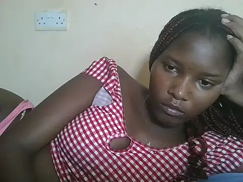 Snapshot of sexyjanett chatting on 09-29-25, 07:08 sexyjanett online show from 09-29-25, 07:08