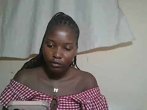 Snapshot of sexyjanett chatting on 10-02-25, 04:25 sexyjanett online show from 10-02-25, 04:25