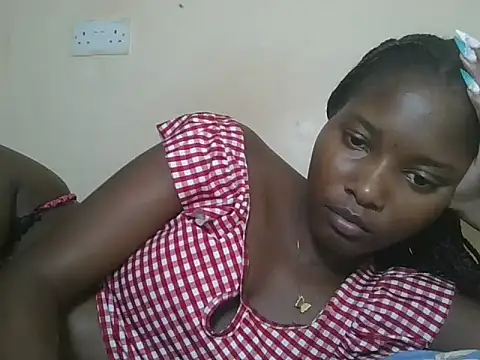 Snapshot of sexyjanett chatting on 10-14-25, 08:20 sexyjanett online show from 10-14-25, 08:20