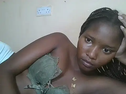 Snapshot of sexyjanett chatting on 11-03-25, 10:53 sexyjanett online show from 11-03-25, 10:53