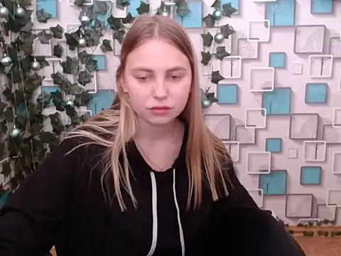 Snapshot of klerkarina chatting on 12-08-24, 09:35 klerkarina online show from 12-08-24, 09:35