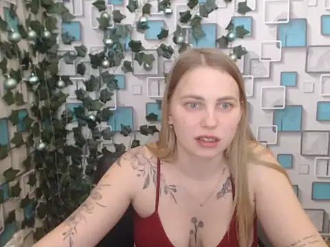 Snapshot of klerkarina chatting on 01-05-25, 09:05 klerkarina online show from 01-05-25, 09:05