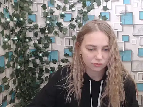 Snapshot of klerkarina chatting on 01-11-25, 05:41 klerkarina online show from 01-11-25, 05:41