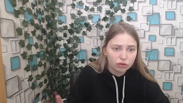 Snapshot of klerkarina chatting on 03-04-25, 07:19 klerkarina online show from 03-04-25, 07:19