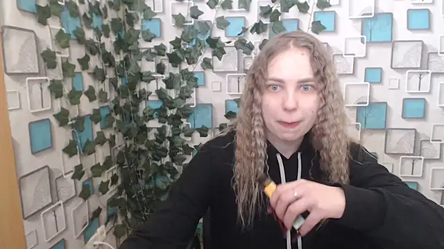 Snapshot of klerkarina chatting on 03-06-25, 05:46 klerkarina online show from 03-06-25, 05:46