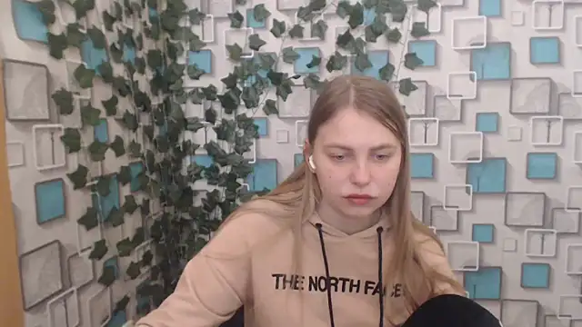 Snapshot of klerkarina chatting on 03-19-25, 09:06 klerkarina online show from 03-19-25, 09:06