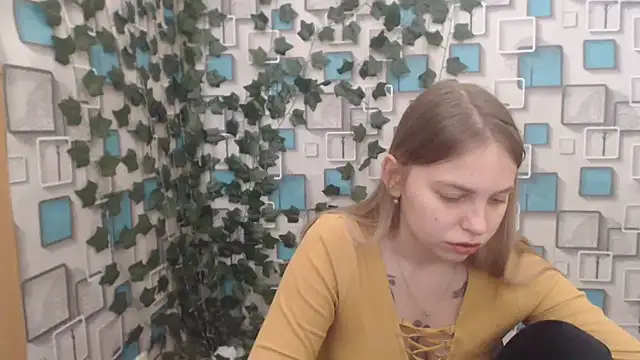 Snapshot of klerkarina chatting on 03-20-25, 05:46 klerkarina online show from 03-20-25, 05:46