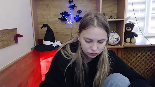 Snapshot of klerkarina chatting on 11-04-25, 06:01 klerkarina online show from 11-04-25, 06:01