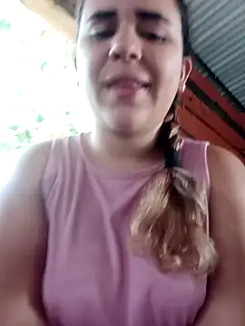 Snapshot of ValeriaSantos- chatting on 12-14-24, 12:55 ValeriaSantos- online show from 12-14-24, 12:55