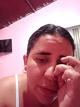 Snapshot of ValeriaSantos- chatting on 12-15-24, 03:09 ValeriaSantos- online show from 12-15-24, 03:09