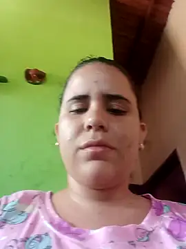 Snapshot of ValeriaSantos- chatting on 01-24-25, 03:13 ValeriaSantos- online show from 01-24-25, 03:13