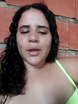 Snapshot of ValeriaSantos- chatting on 02-10-25, 06:13 ValeriaSantos- online show from 02-10-25, 06:13